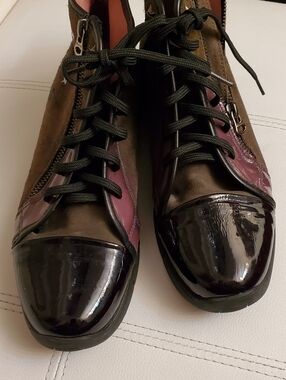 Hispanitas Sneakers Size 40